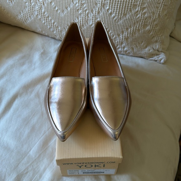 Rose Gold flats - Picture 1 of 5